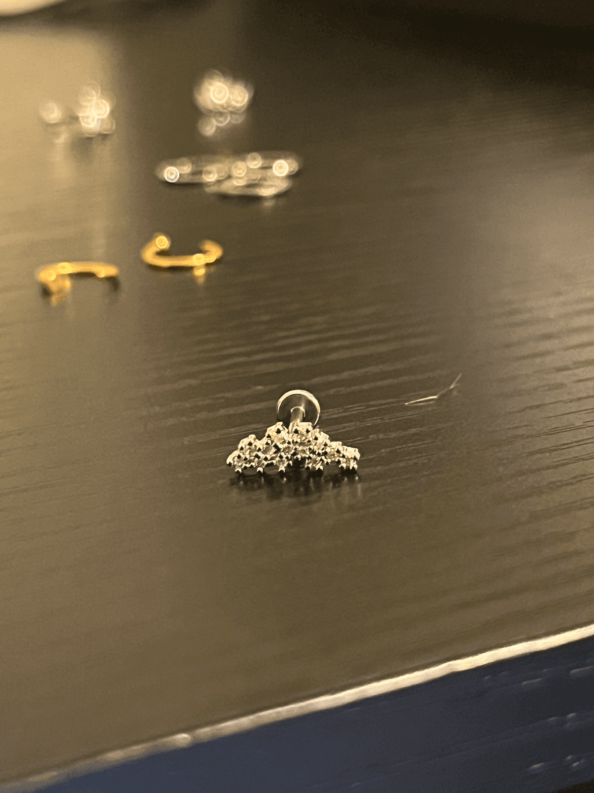 Flowers ear stud