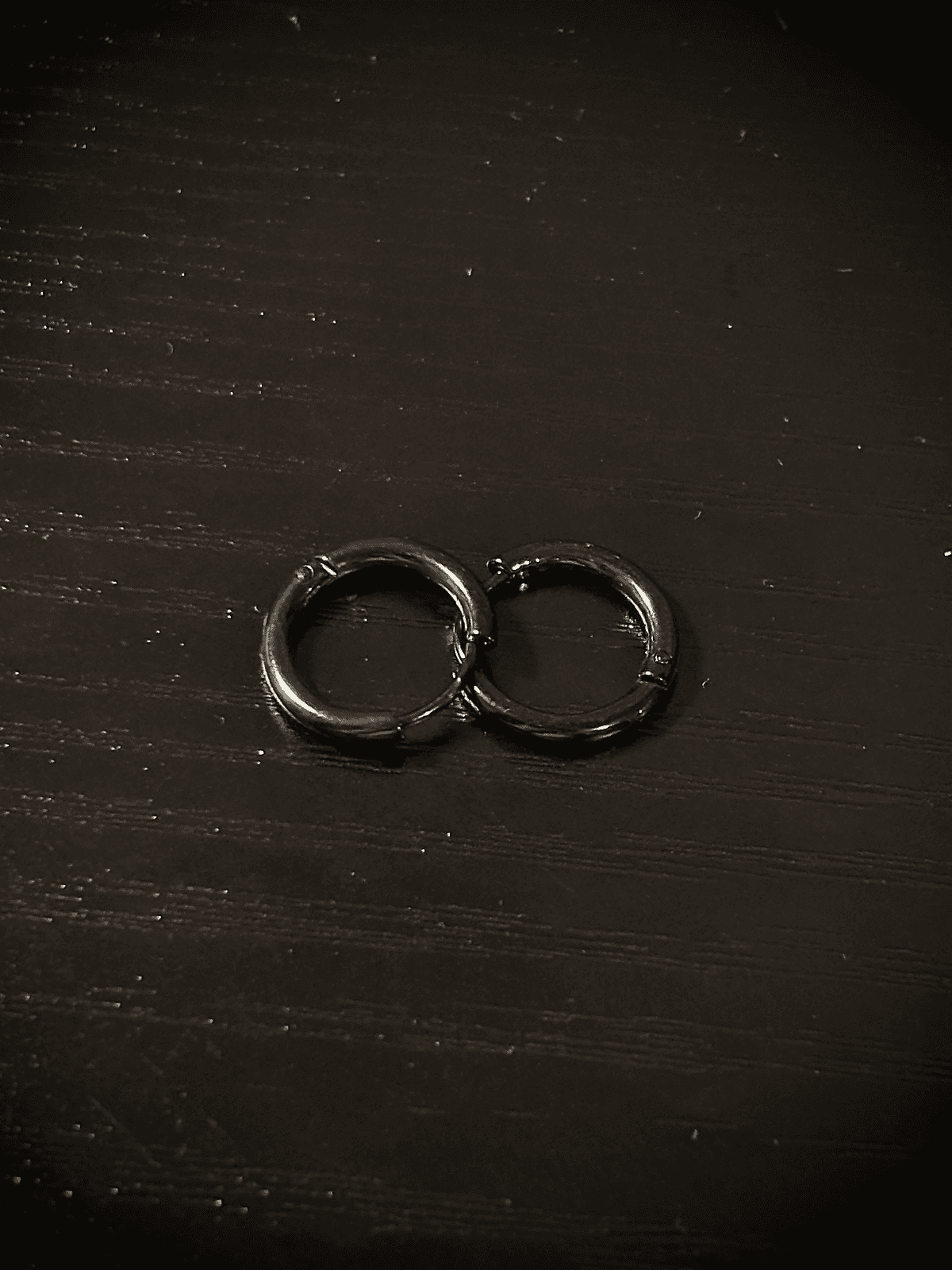 Mini hoop earrings