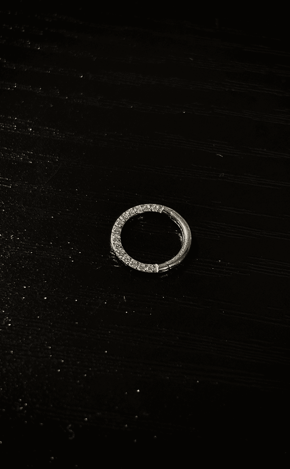 Diamond helix hoop